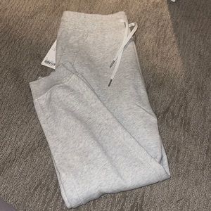 NEW WITH TAGS! Lululemon scuba joggers